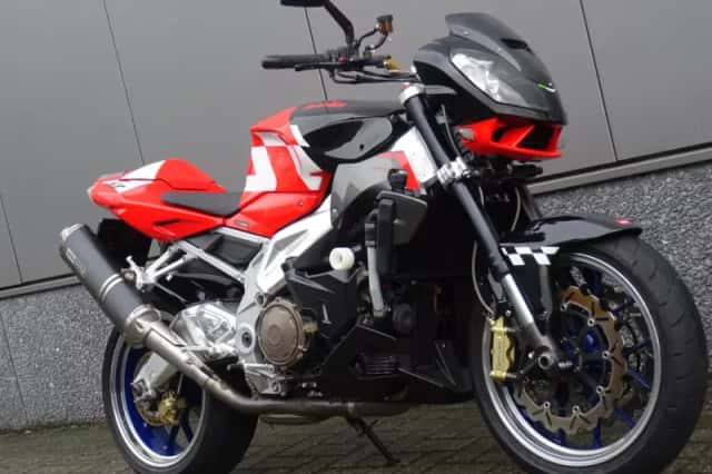 Aprilia Tuono 1000 R (2007) thumbnail 2