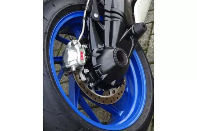 BMW HP2 Sport (2009) thumbnail 6