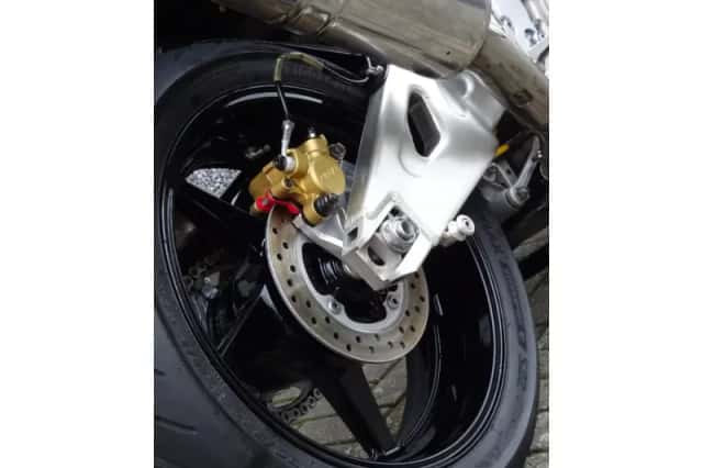 Honda VTR 1000 SP-2 (2003) thumbnail 6