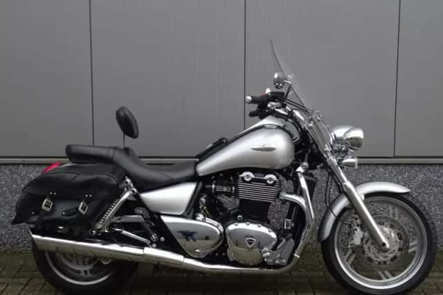 Triumph Thunderbird 1600 (2009) thumbnail 1