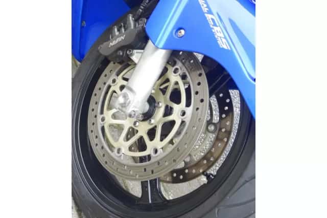 Honda CBR 1100 XX BLACKBIRD (1999) thumbnail 4