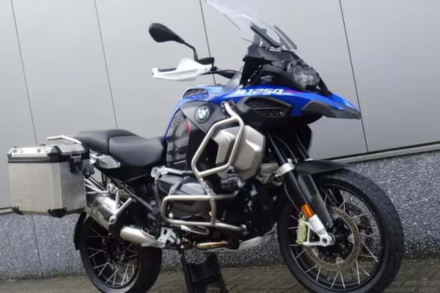 BMW R 1250 GS Adventure (2024) thumbnail 2