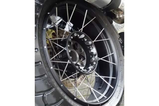 BMW R 1250 GS Adventure (2024) thumbnail 6