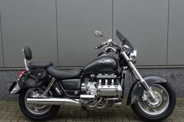 Honda GL 1500 F 6 (2002) thumbnail 1