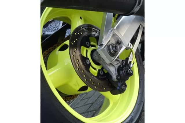 Suzuki GSX 1300R Hayabusa (1999) thumbnail 5