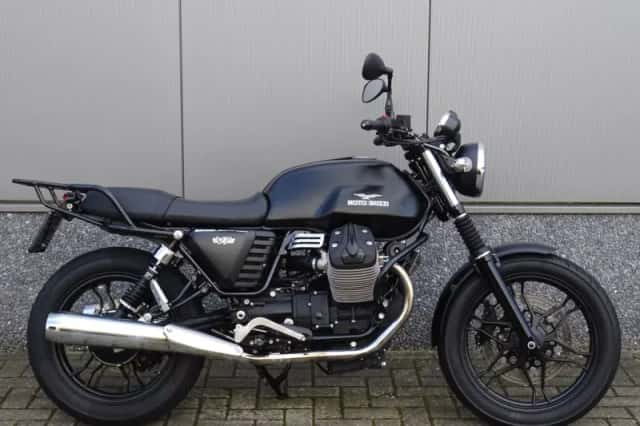 Moto Guzzi V7 Stone (2014) thumbnail 1