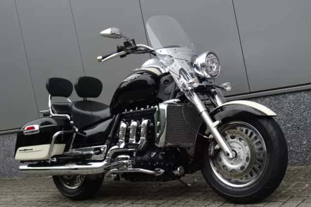 Triumph Rocket III Touring (2008) thumbnail 2