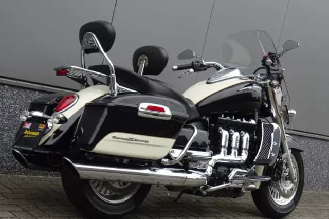 Triumph Rocket III Touring (2008) thumbnail 3