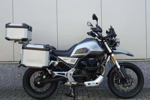 Moto Guzzi V85 TT (2019) thumbnail 1