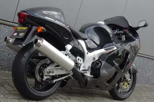 Suzuki GSX 1300R Hayabusa (2000) thumbnail 3