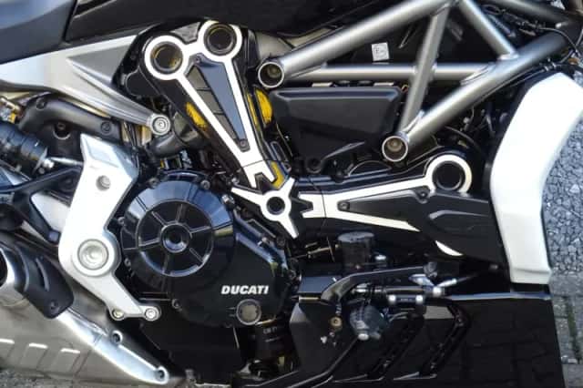 Ducati Xdiavel S (2016) thumbnail 4