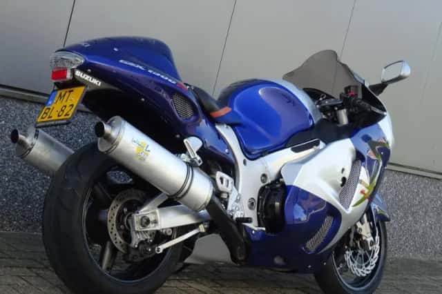 Suzuki GSX 1300R Hayabusa (2000) thumbnail 3