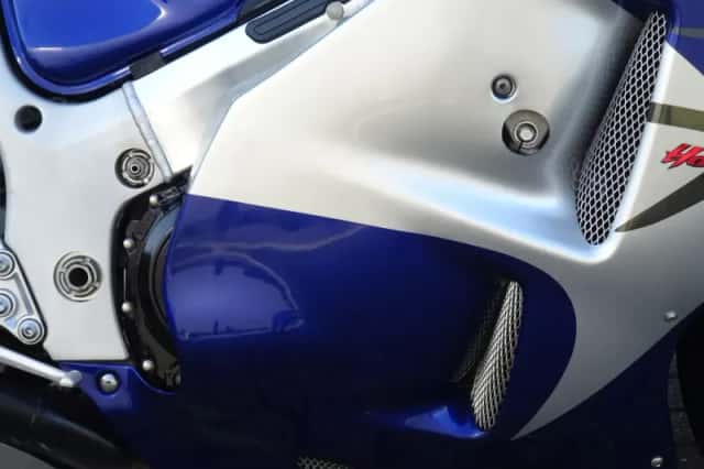 Suzuki GSX 1300R Hayabusa (2000) thumbnail 4