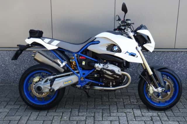 BMW HP2 Megamoto (2007) thumbnail 1