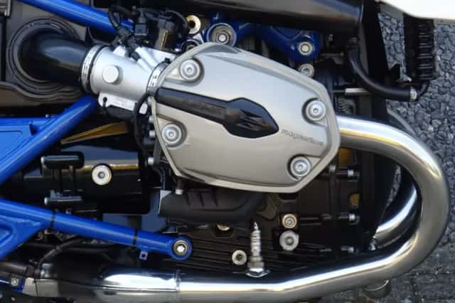 BMW HP2 Megamoto (2008) thumbnail 4