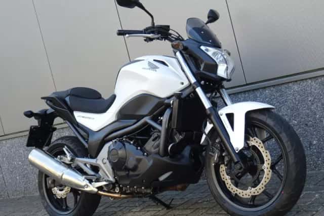 Honda NC 750 S (2014) thumbnail 2