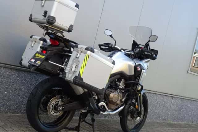 Honda CRF 1000 AFRICA TWIN (2017) thumbnail 3