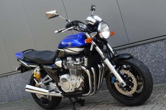Yamaha XJR 1300 (2004) thumbnail 2