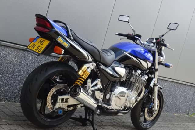 Yamaha XJR 1300 (2004) thumbnail 3
