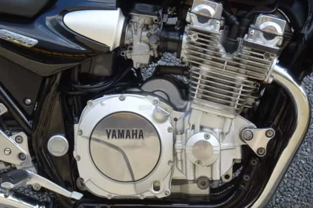 Yamaha XJR 1300 (2004) thumbnail 4
