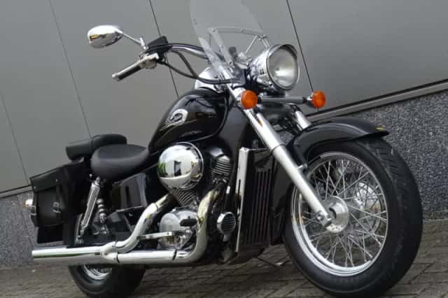 Honda VT 750C2 Shadow (1997) thumbnail 2