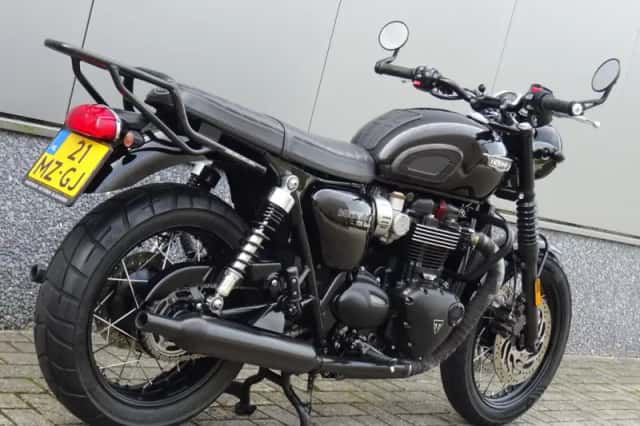 Triumph Bonneville T120 (2017) thumbnail 3