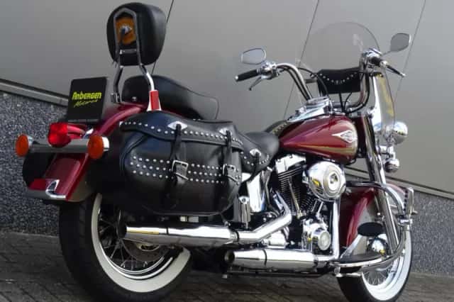 Harley-Davidson Heritage FLSTCI CLASSIC (2009) thumbnail 3