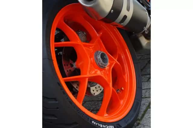 KTM 1290 Super Duke GT (2021) thumbnail 6