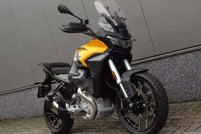 Moto Guzzi Stelvio (2026) thumbnail 2