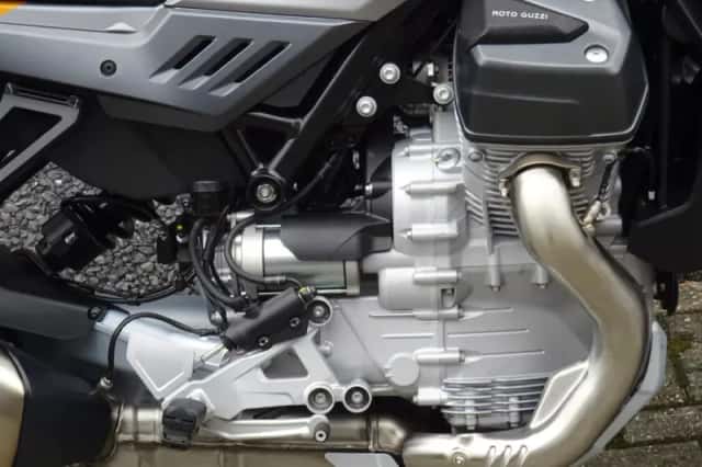 Moto Guzzi Stelvio (2026) thumbnail 4