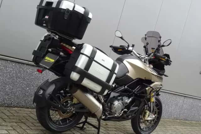 Aprilia Caponord 1200 Rally (2017) thumbnail 3