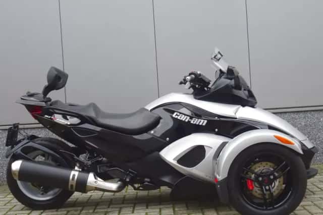 Can-Am Spyder RS (2008) thumbnail 1