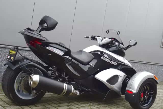 Can-Am Spyder RS (2008) thumbnail 3
