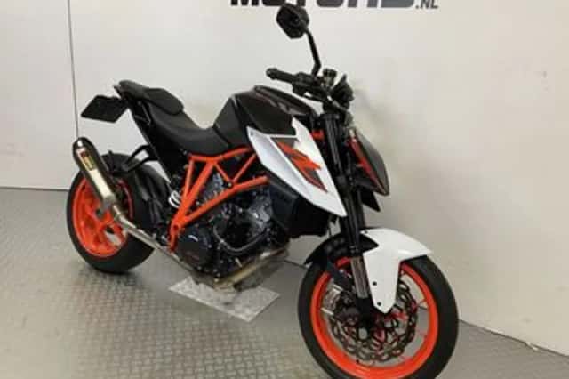 KTM 1290 SuperDuke R (2019) thumbnail 2