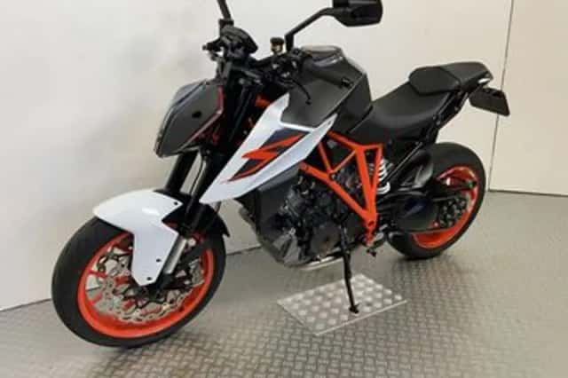 KTM 1290 SuperDuke R (2019) thumbnail 5