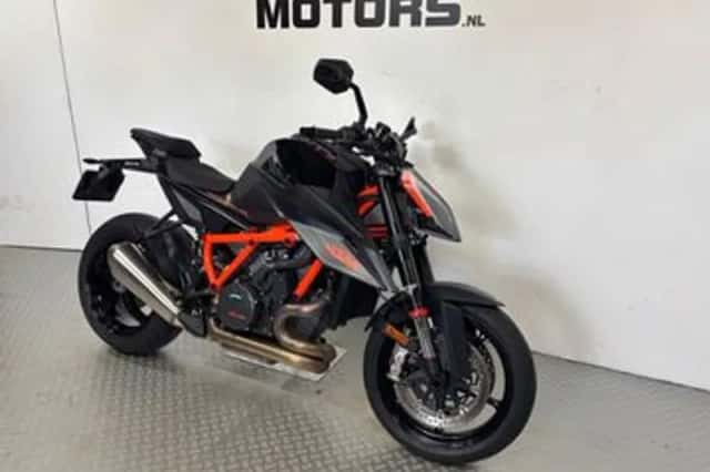 KTM 1290 SuperDuke R (2021) thumbnail 2