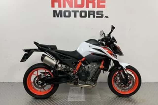 KTM 890 Duke (2020) thumbnail 1