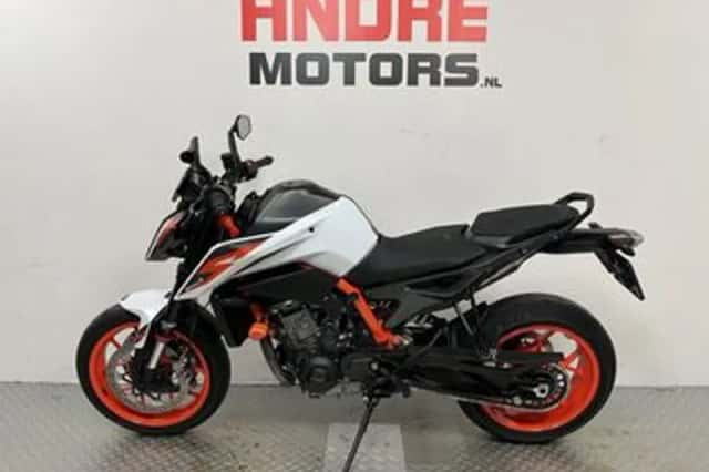 KTM 890 Duke (2020) thumbnail 4