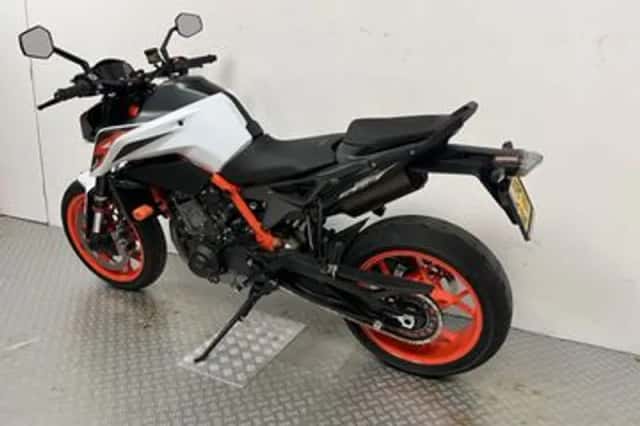 KTM 890 Duke (2020) thumbnail 5