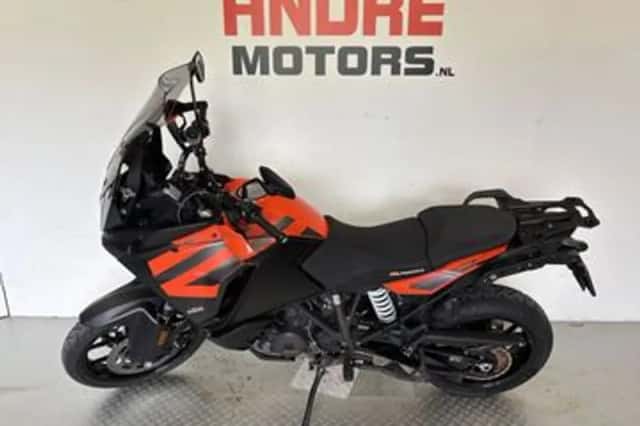 KTM 1290 Super Adventure (2019) thumbnail 4