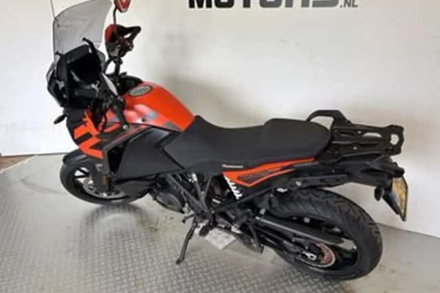 KTM 1290 Super Adventure (2019) thumbnail 6