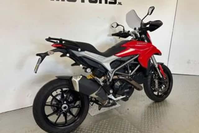 Ducati Hyperstrada (2014) thumbnail 3