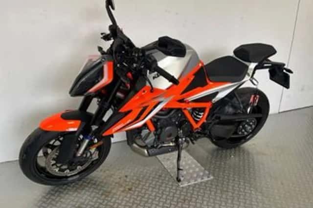KTM 1290 Super Duke R (2022) thumbnail 6