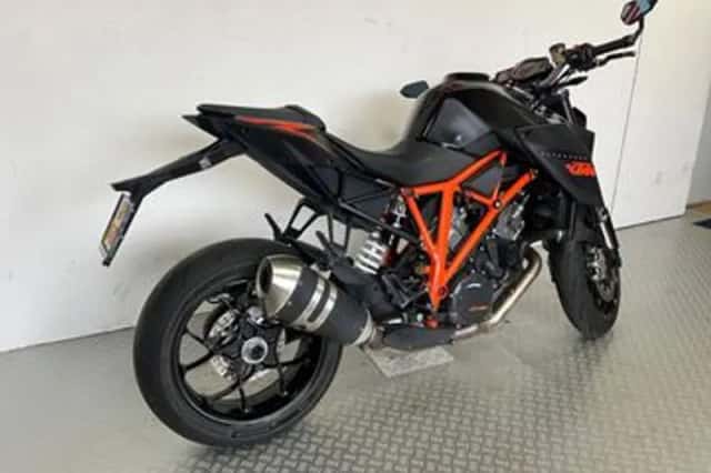 KTM 1290 Super Duke R (2015) thumbnail 2