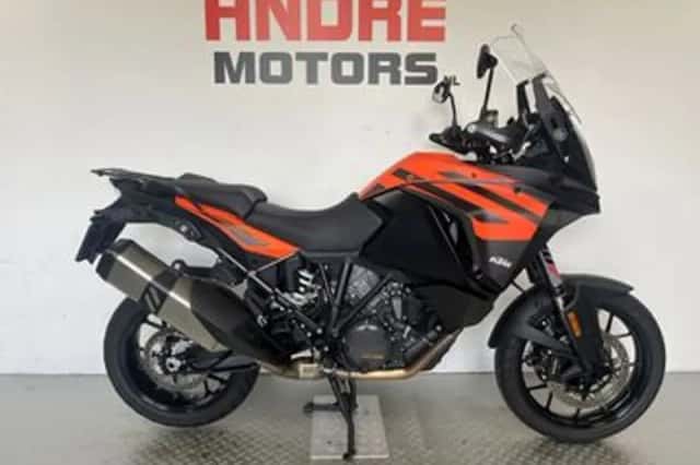 KTM 1290 Super Adventure S (2017) thumbnail 1