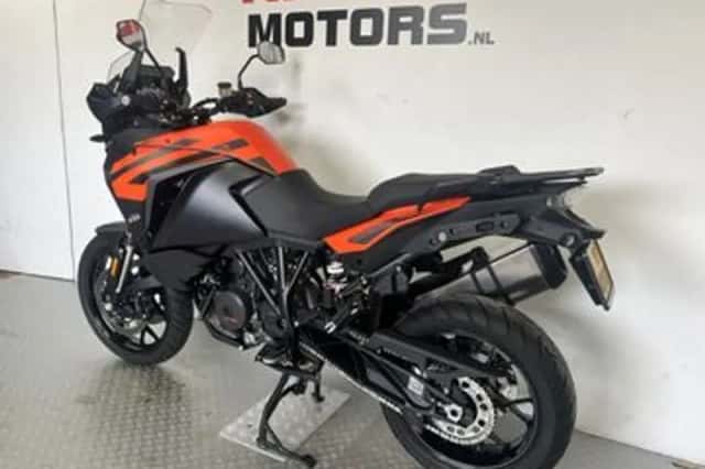 KTM 1290 Super Adventure S (2017) thumbnail 5