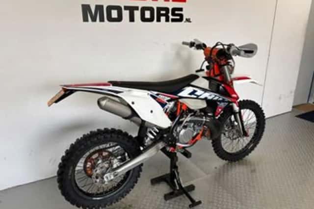 KTM 250 EXC TPI (2019) thumbnail 3