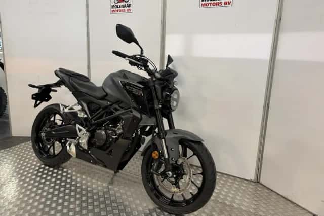 Honda CB125R (2026) thumbnail 2