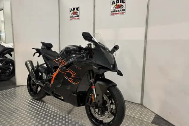 KTM 990 RC R (2026) thumbnail 2