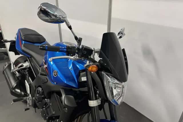 Yamaha FZ1 (2009) thumbnail 3